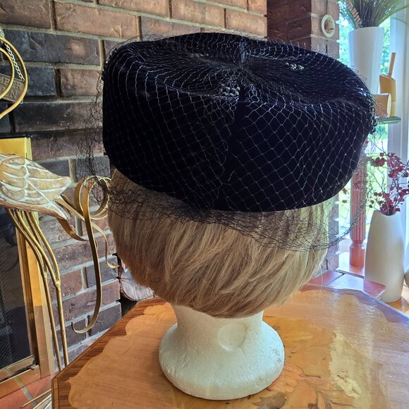 Vintage Black Pillbox Style Hat with Beadwork & Tulle - Picture 4 of 11